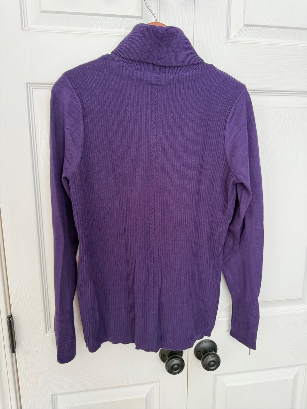 WHBM Sweater - Picture 3 of 3